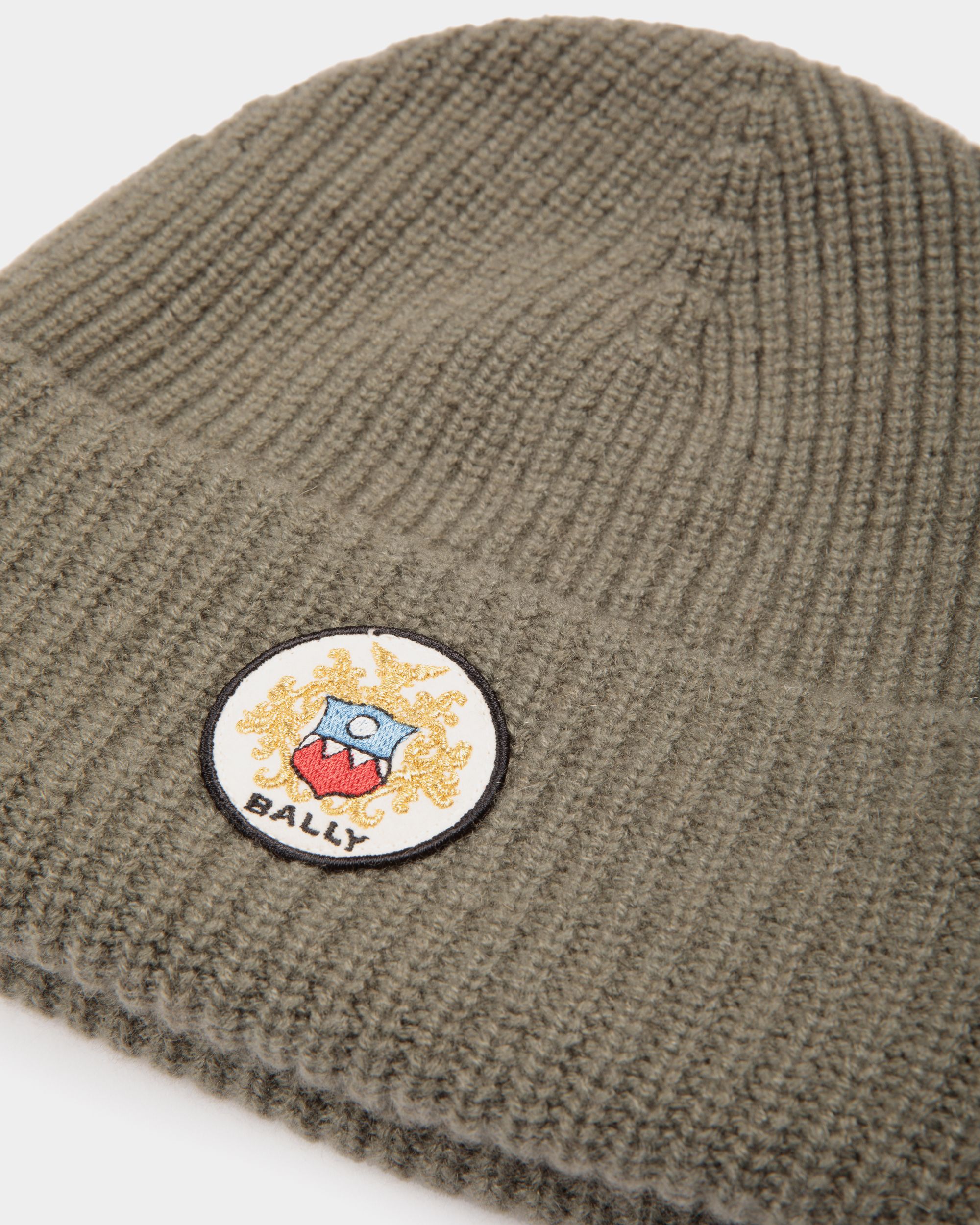 Beanie With Bally Crest Logo In Military Green Cashmere - Men's - Bally - 03