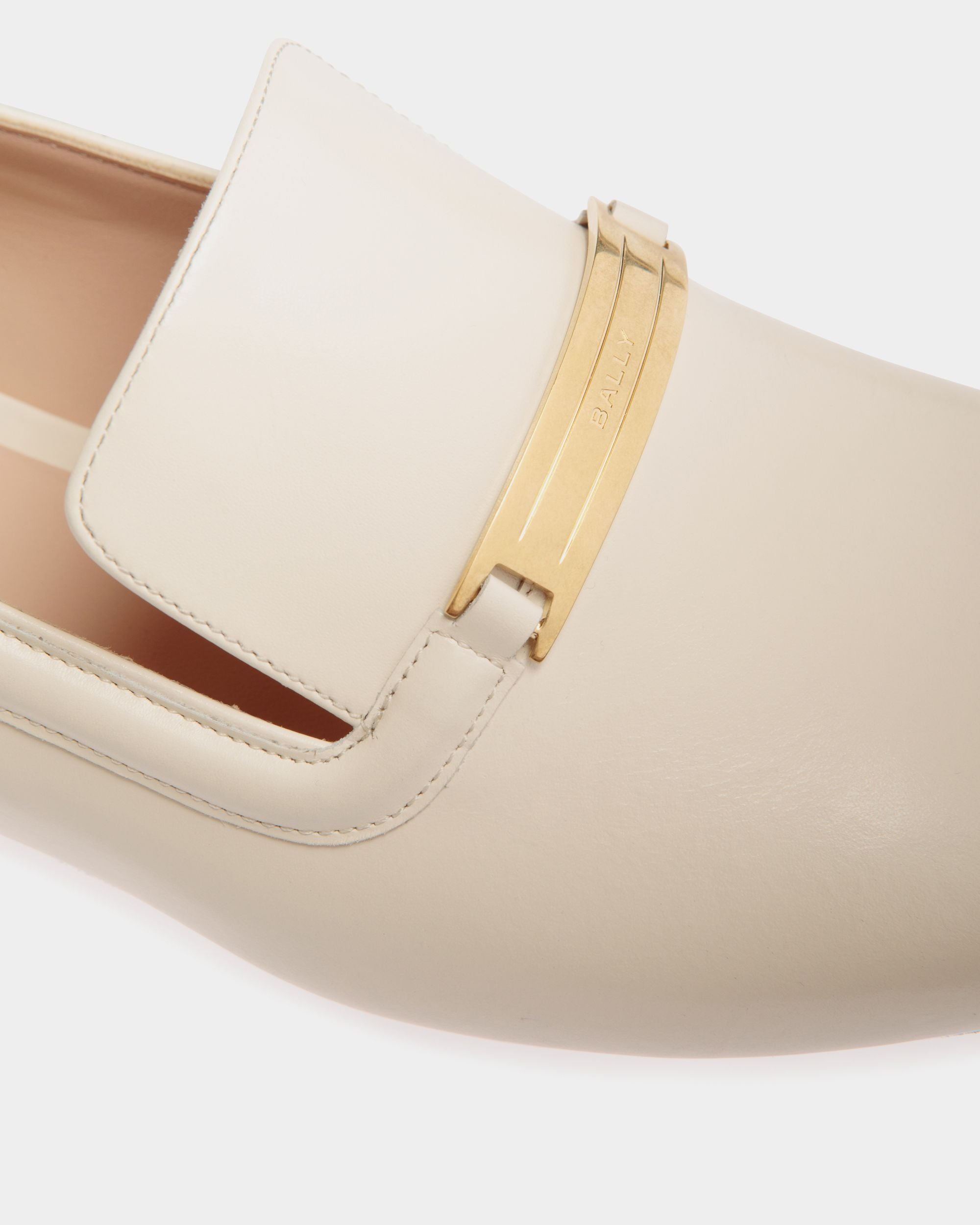 Deco Flat in White Leather - Women's - Bally - 05