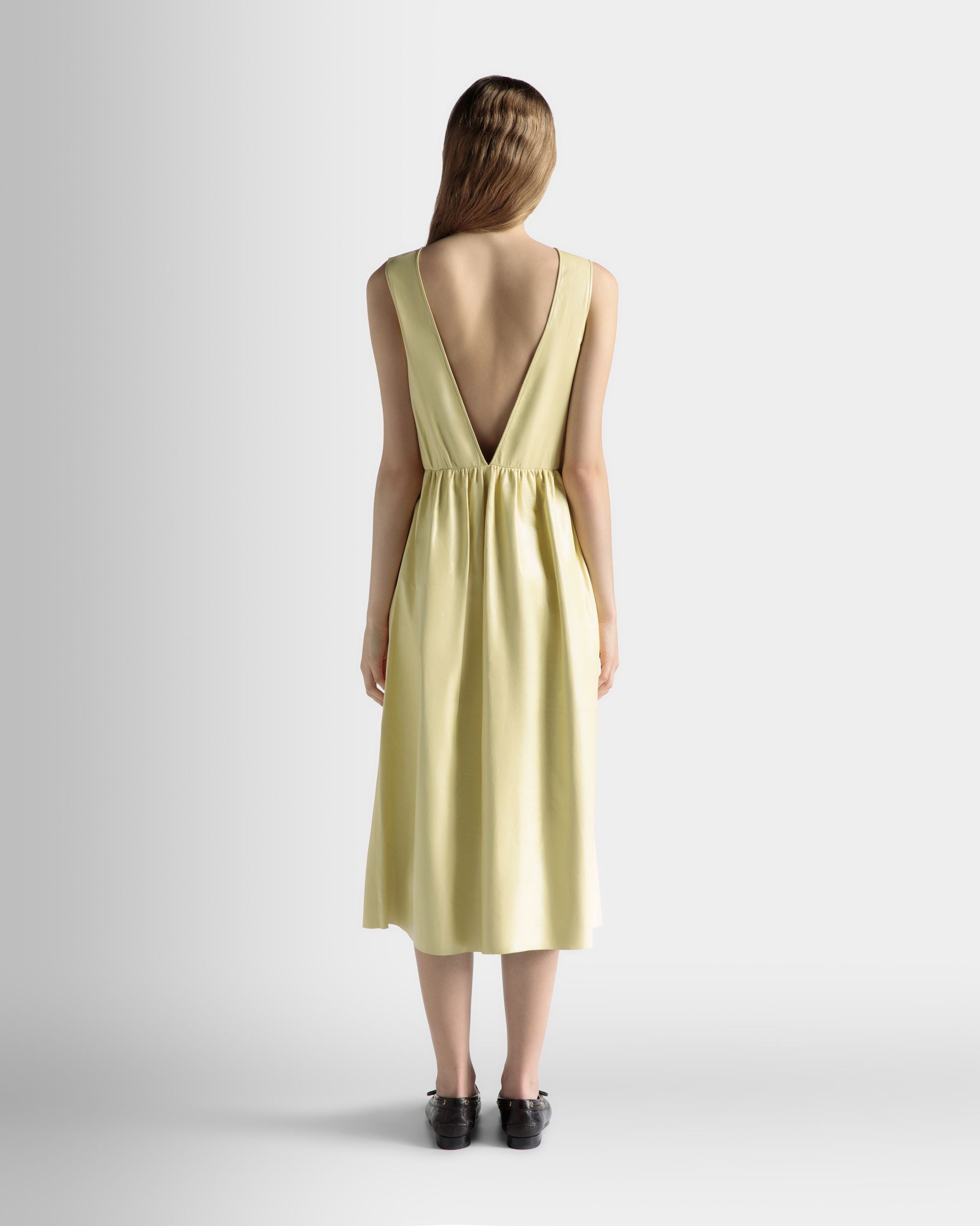 Ärmelloses Midikleid Aus Leder In Vanana Yellow - Damen - Bally - 06